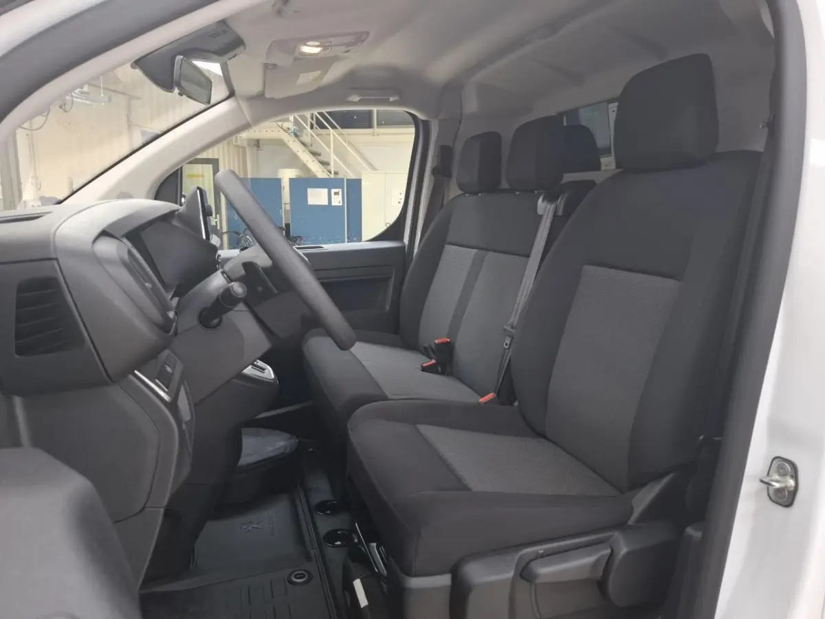 L3 75kWh | 8 JAAR GARANTIE | CAMERA | DRAADLOOS CARPLAY | BETIMMERING | LED | 17" LM VELGEN | COMFORT WAND |