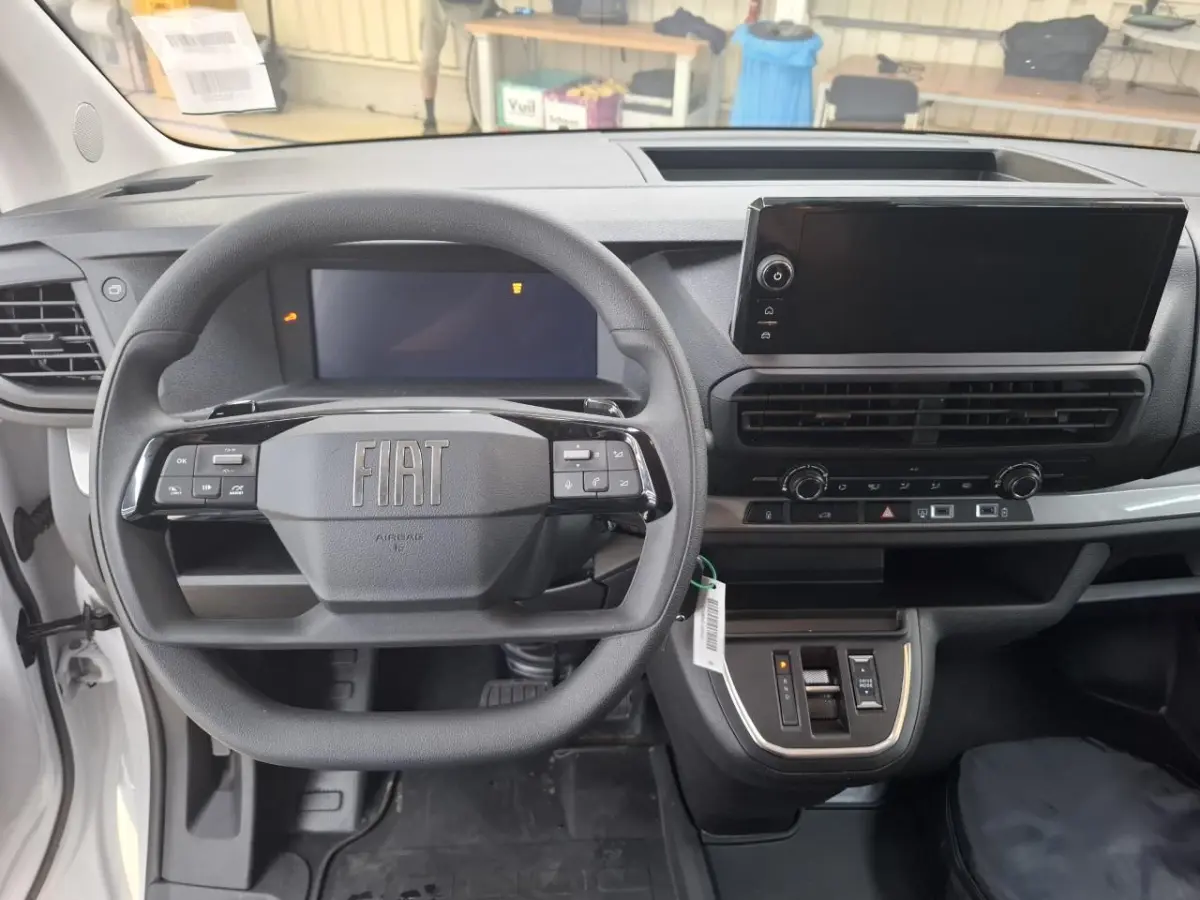 L3 75kWh | 8 JAAR GARANTIE | CAMERA | DRAADLOOS CARPLAY | BETIMMERING | LED | 17" LM VELGEN | COMFORT WAND |