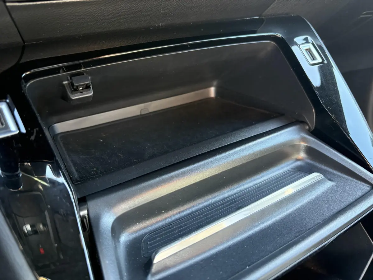 1.2 PureTech 100 GT | Panoramadak | Navigatie | Camera | Unieke tellerstand!