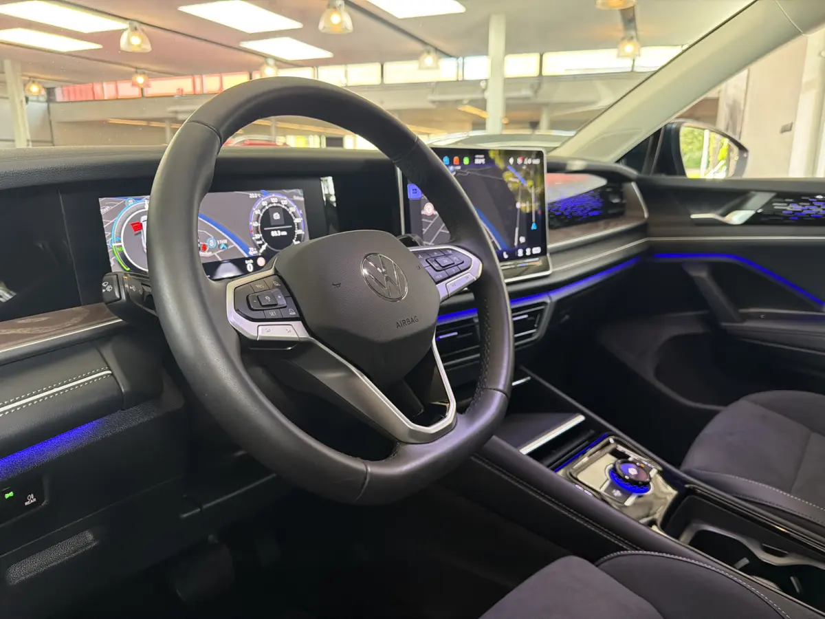 1.5 TSI eHybrid 204PK DSG HYBRID ELEGANCE 360°CAMERA/TREKHAAK/IQ.LIGHT/KEYLESS