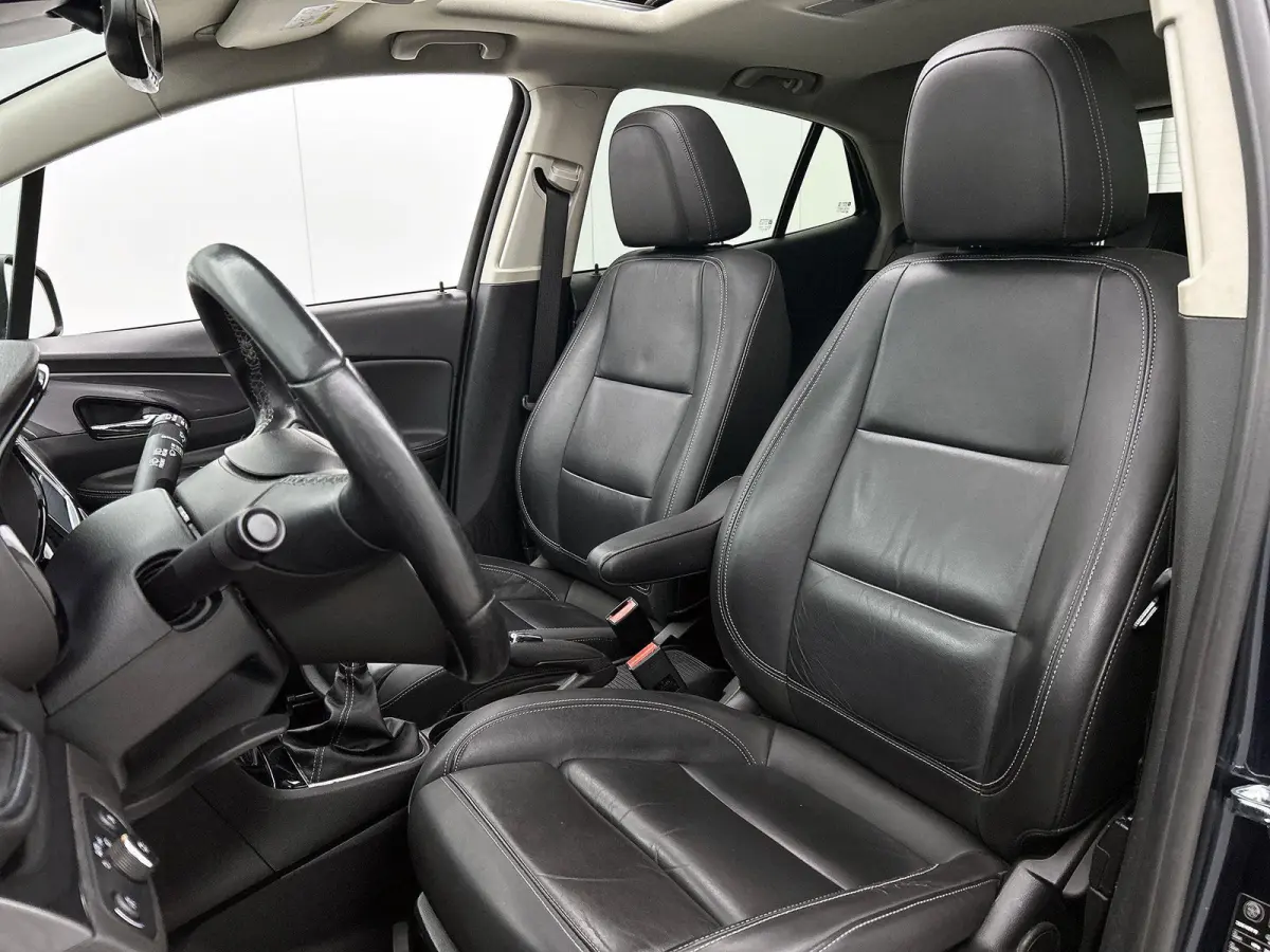 1.4 Turbo Black Edition | Apple Carplay/Android Auto | Navigatie | Parkeersensoren
