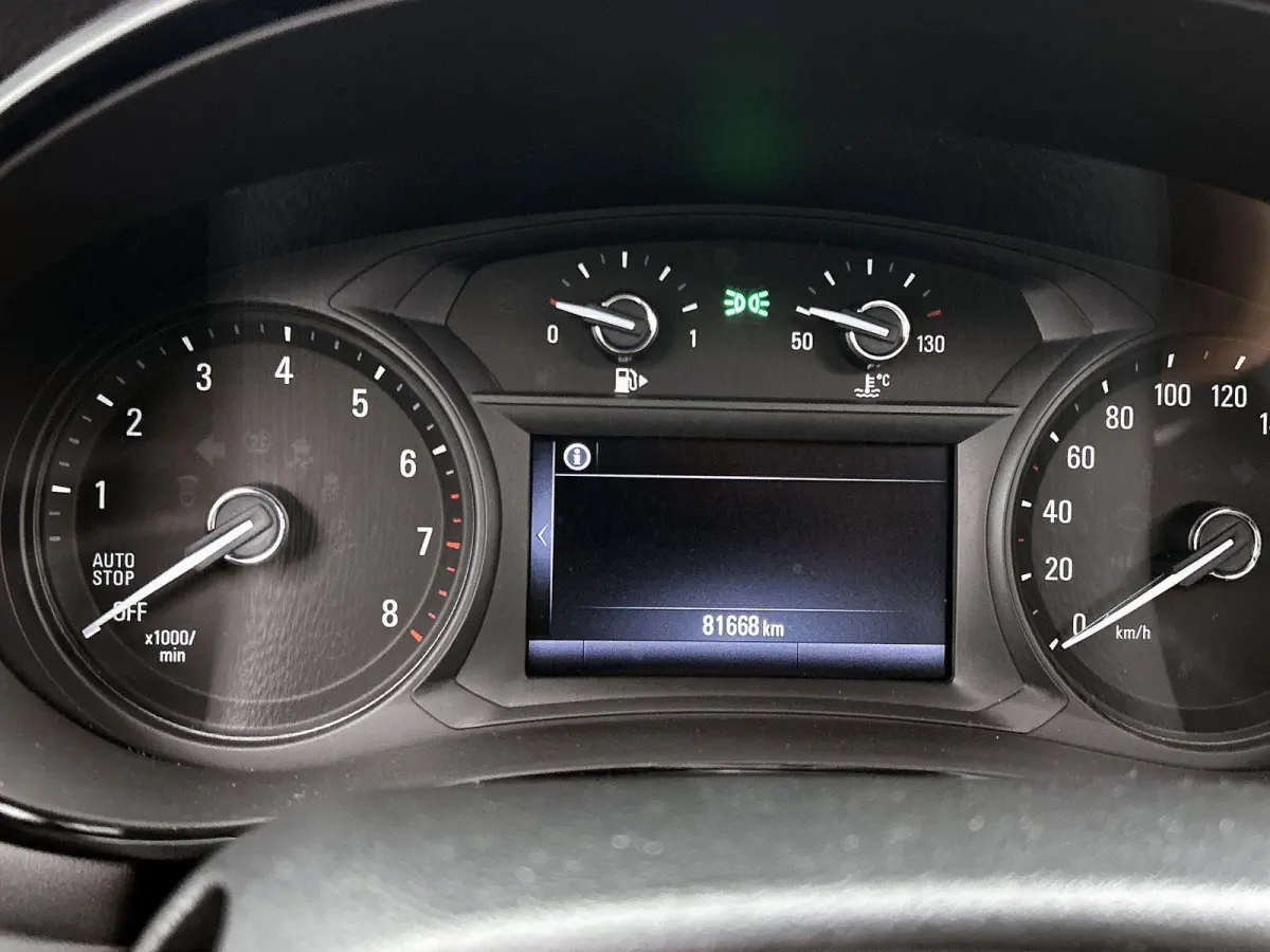 1.4 Turbo Black Edition | Apple Carplay/Android Auto | Navigatie | Parkeersensoren