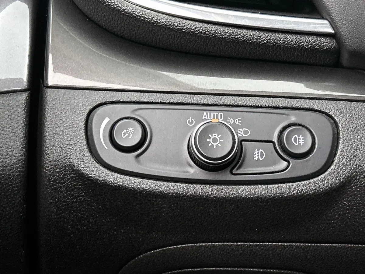 1.4 Turbo Black Edition | Apple Carplay/Android Auto | Navigatie | Parkeersensoren
