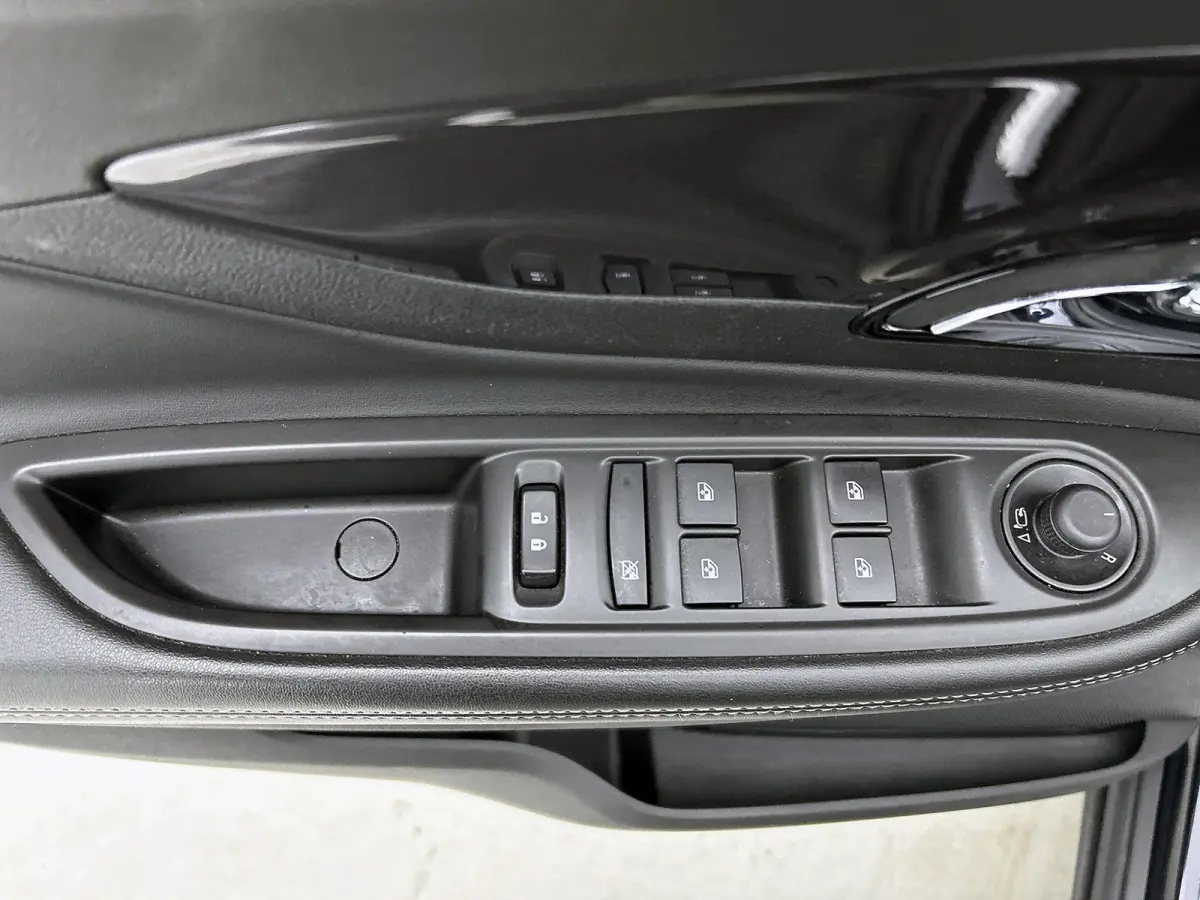 1.4 Turbo Black Edition | Apple Carplay/Android Auto | Navigatie | Parkeersensoren
