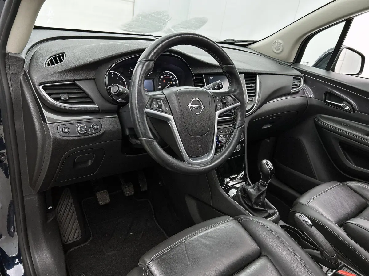 1.4 Turbo Black Edition | Apple Carplay/Android Auto | Navigatie | Parkeersensoren