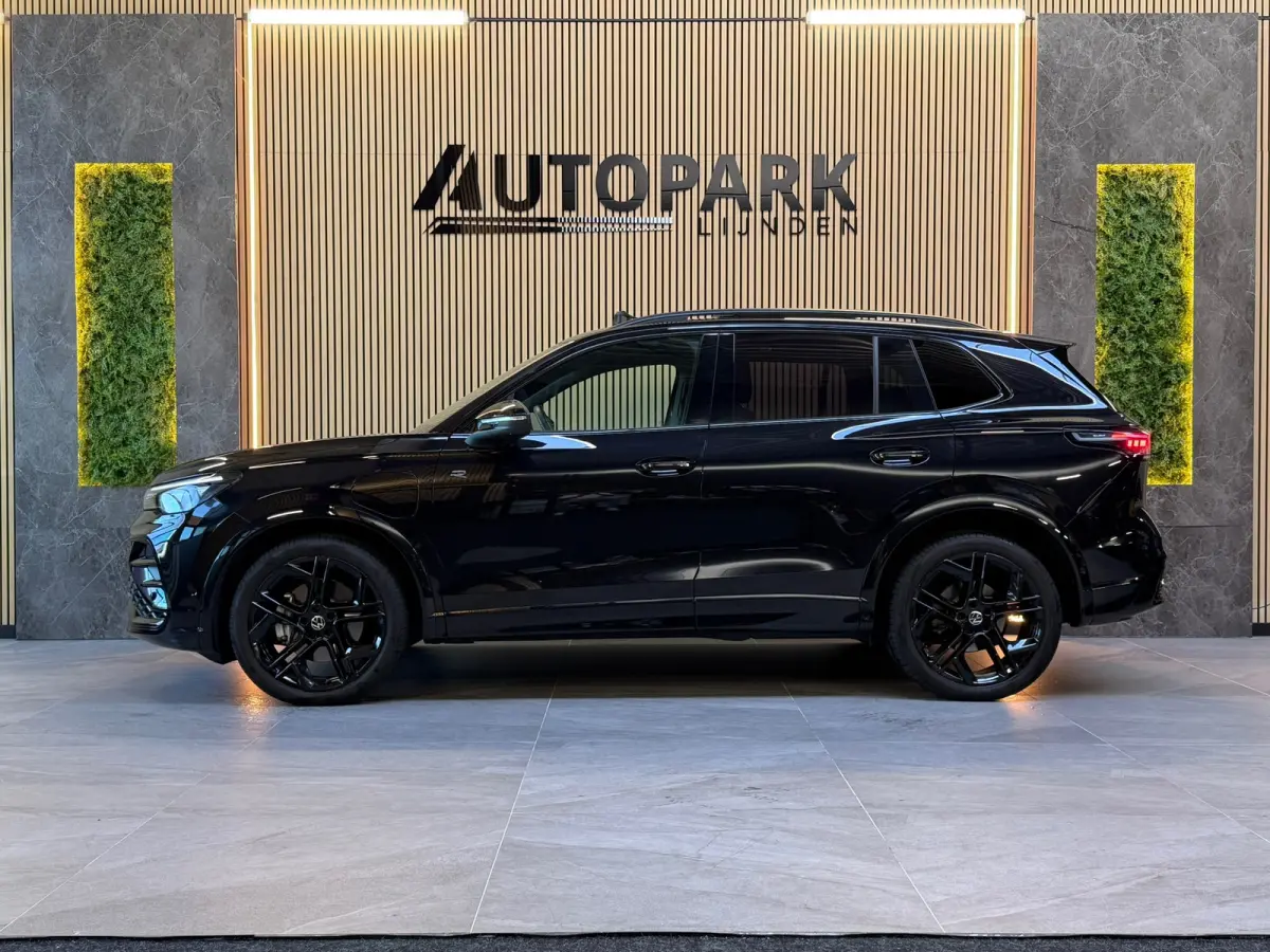 1.5 eHybrid 3X R-Line Business |PANO|MASSAGE|360 CAMERA|KEYLESS|IQ LIGHT|MEMORY|STOELVERKOELING|FABRIEKSGARANTIE