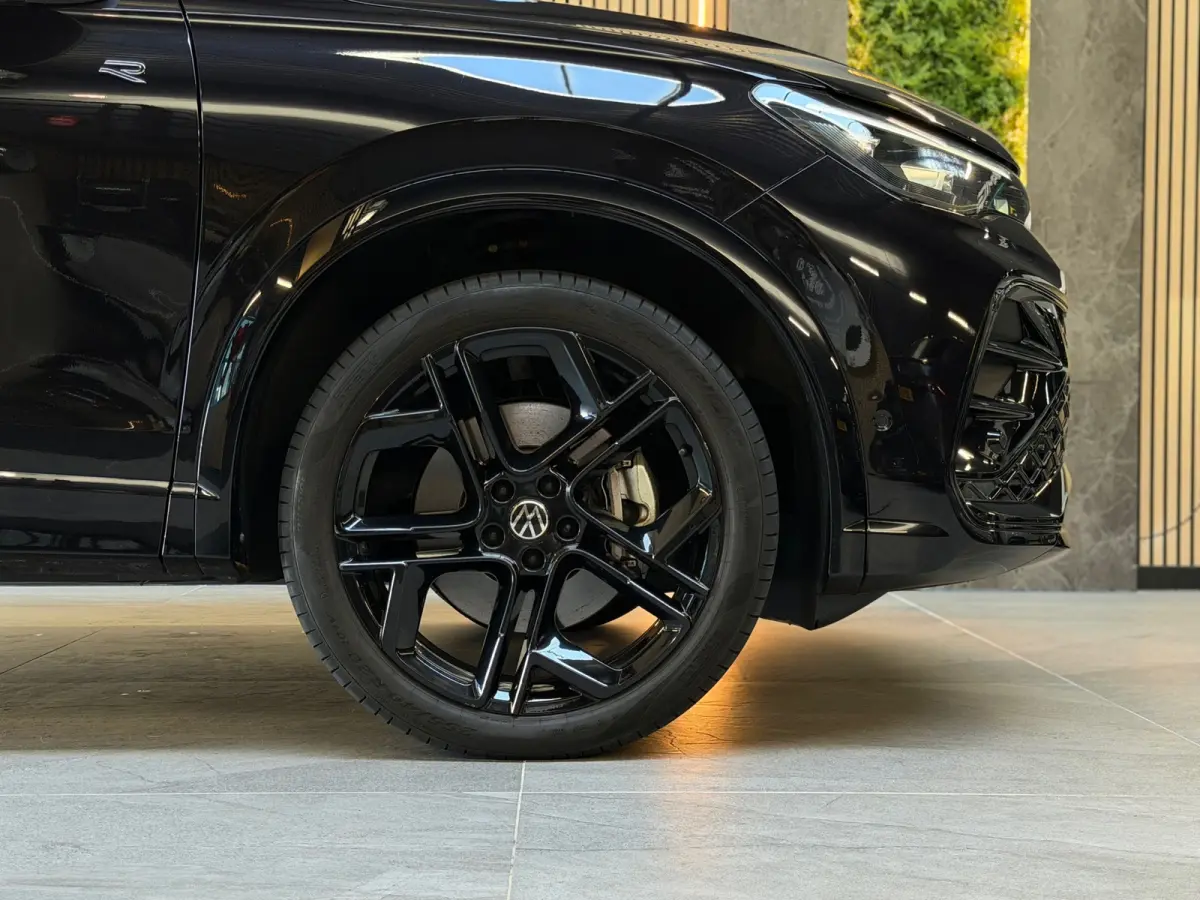 1.5 eHybrid 3X R-Line Business |PANO|MASSAGE|360 CAMERA|KEYLESS|IQ LIGHT|MEMORY|STOELVERKOELING|FABRIEKSGARANTIE
