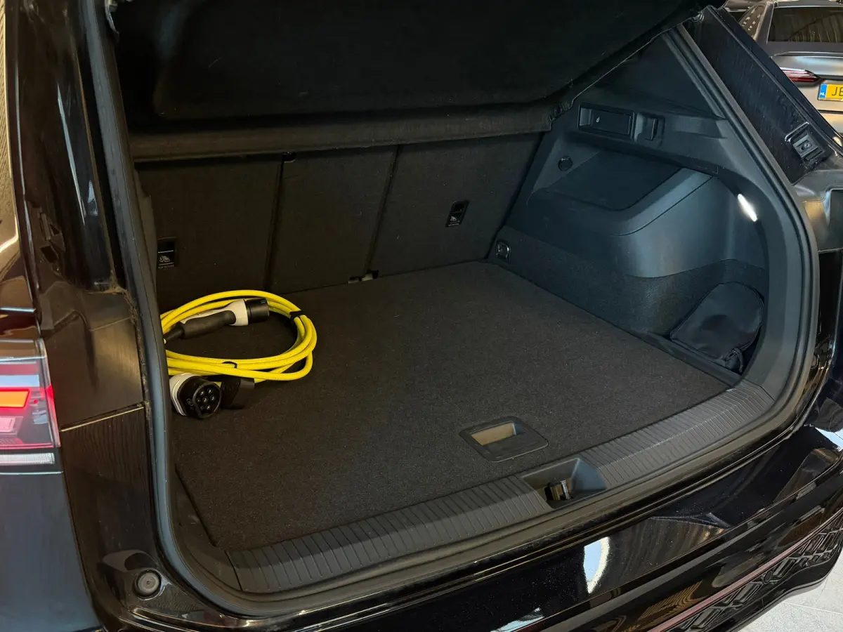 1.5 eHybrid 3X R-Line Business |PANO|MASSAGE|360 CAMERA|KEYLESS|IQ LIGHT|MEMORY|STOELVERKOELING|FABRIEKSGARANTIE