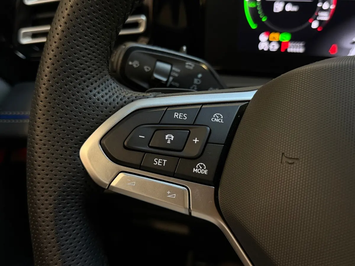 1.5 eHybrid 3X R-Line Business |PANO|MASSAGE|360 CAMERA|KEYLESS|IQ LIGHT|MEMORY|STOELVERKOELING|FABRIEKSGARANTIE