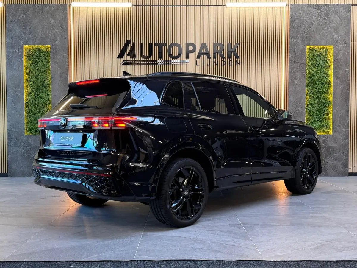 1.5 eHybrid 3X R-Line Business |PANO|MASSAGE|360 CAMERA|KEYLESS|IQ LIGHT|MEMORY|STOELVERKOELING|FABRIEKSGARANTIE