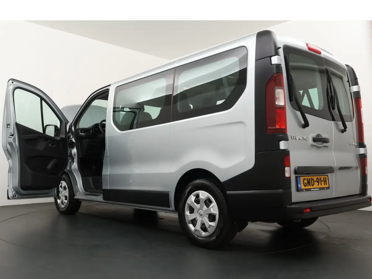 Energy Blue dCi 110 Authentique | 9-Persoons | Airco | Cruise | LED |