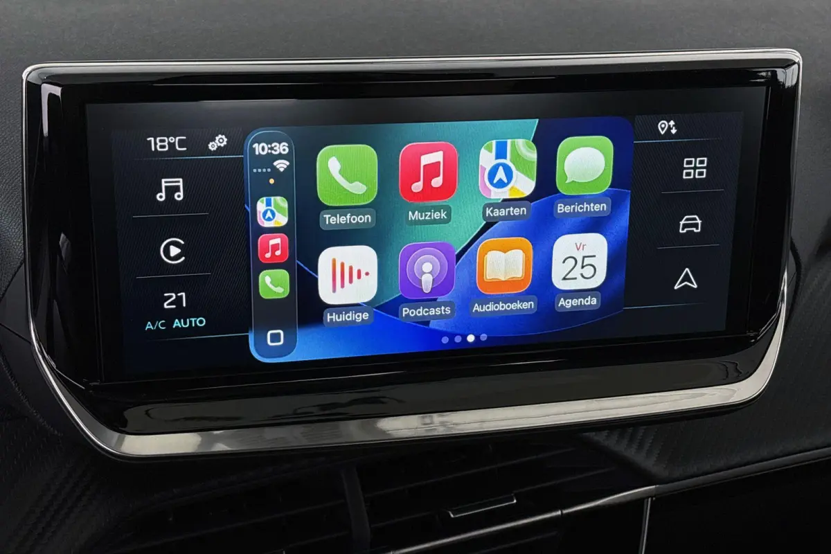 EV Style 50 kWh Apple CarPlay Climate Control
