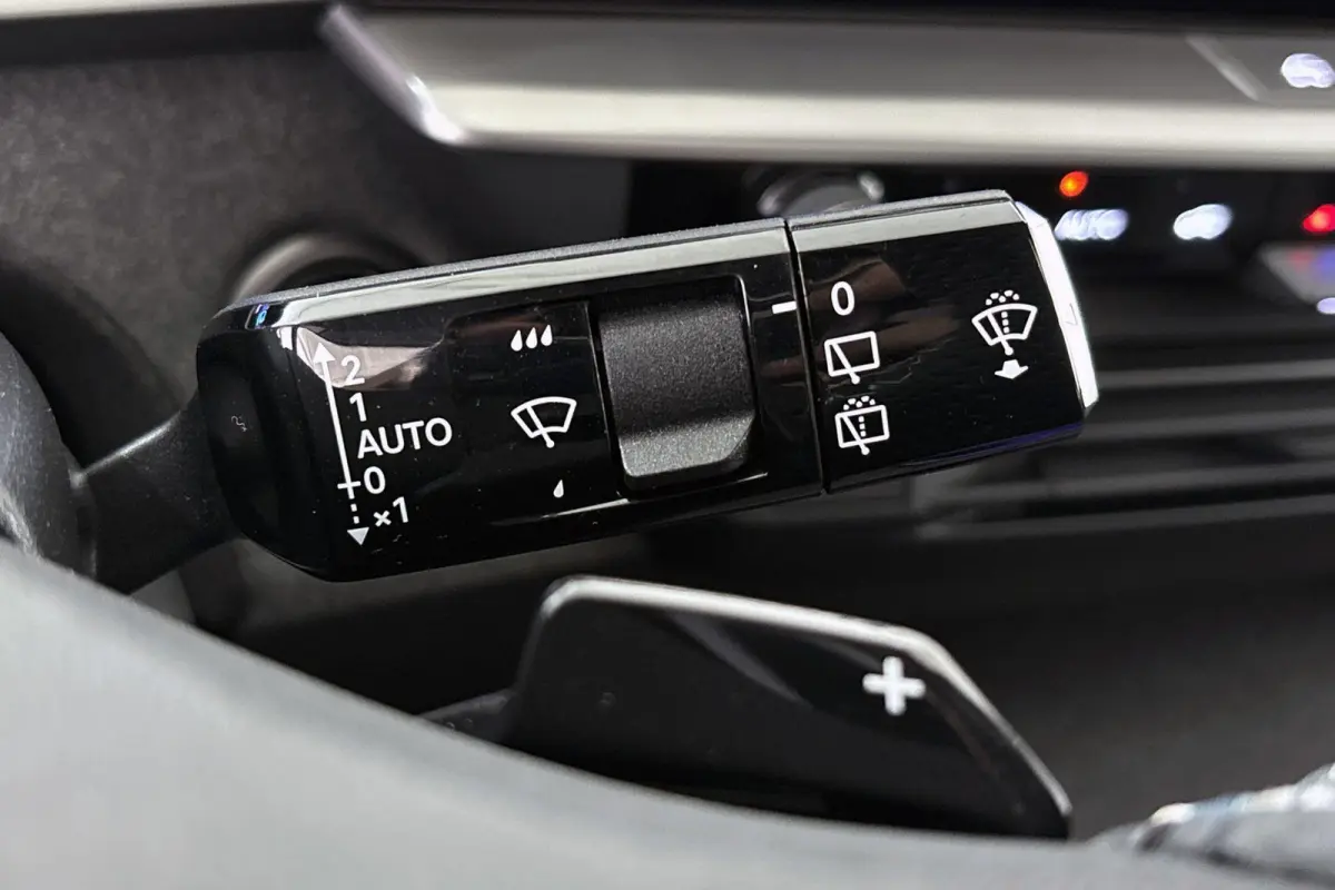 1.6 Turbo Plug-in-Hybrid Business Edition Pano Trekhaak Stoelverwarming 360 Camera
