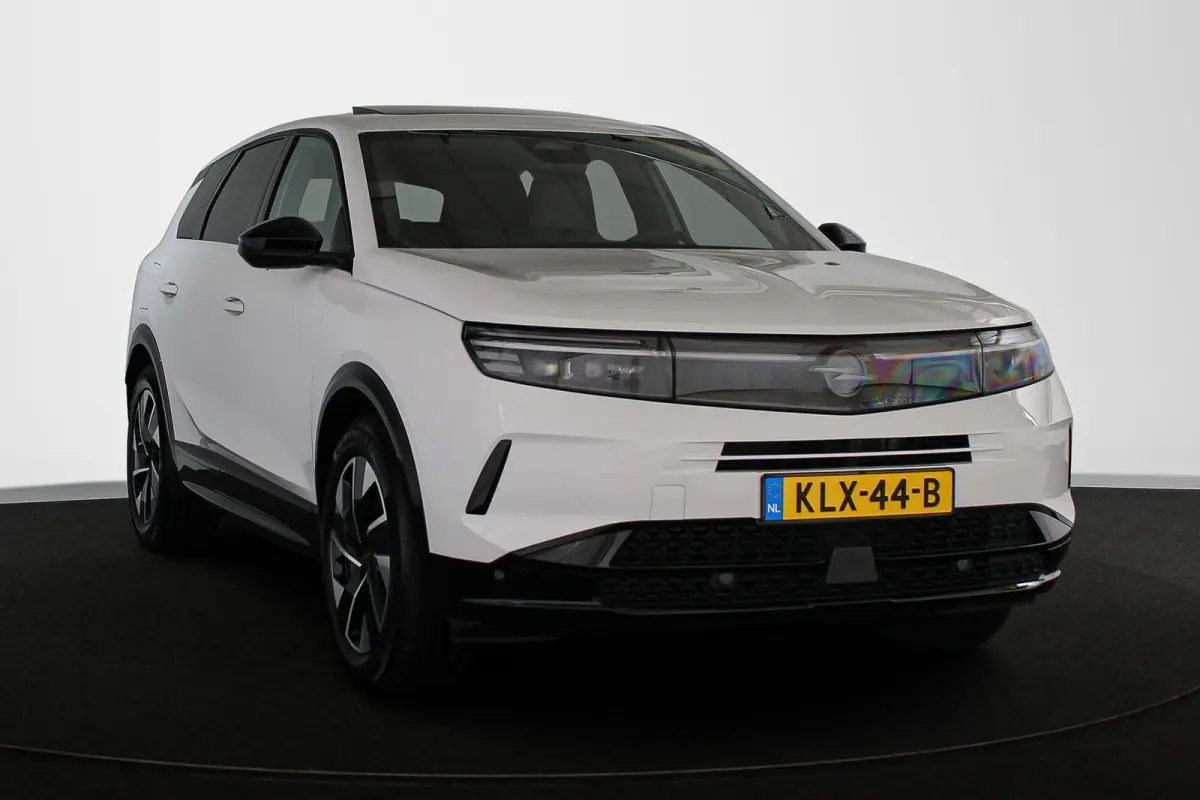 1.6 Turbo Plug-in-Hybrid Business Edition Pano Trekhaak Stoelverwarming 360 Camera