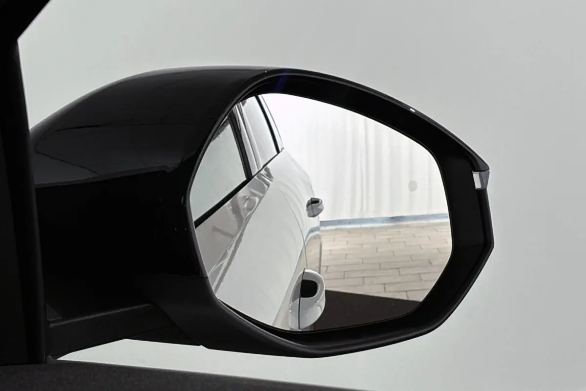 1.6 Turbo Plug-in-Hybrid Business Edition Pano Trekhaak Stoelverwarming 360 Camera