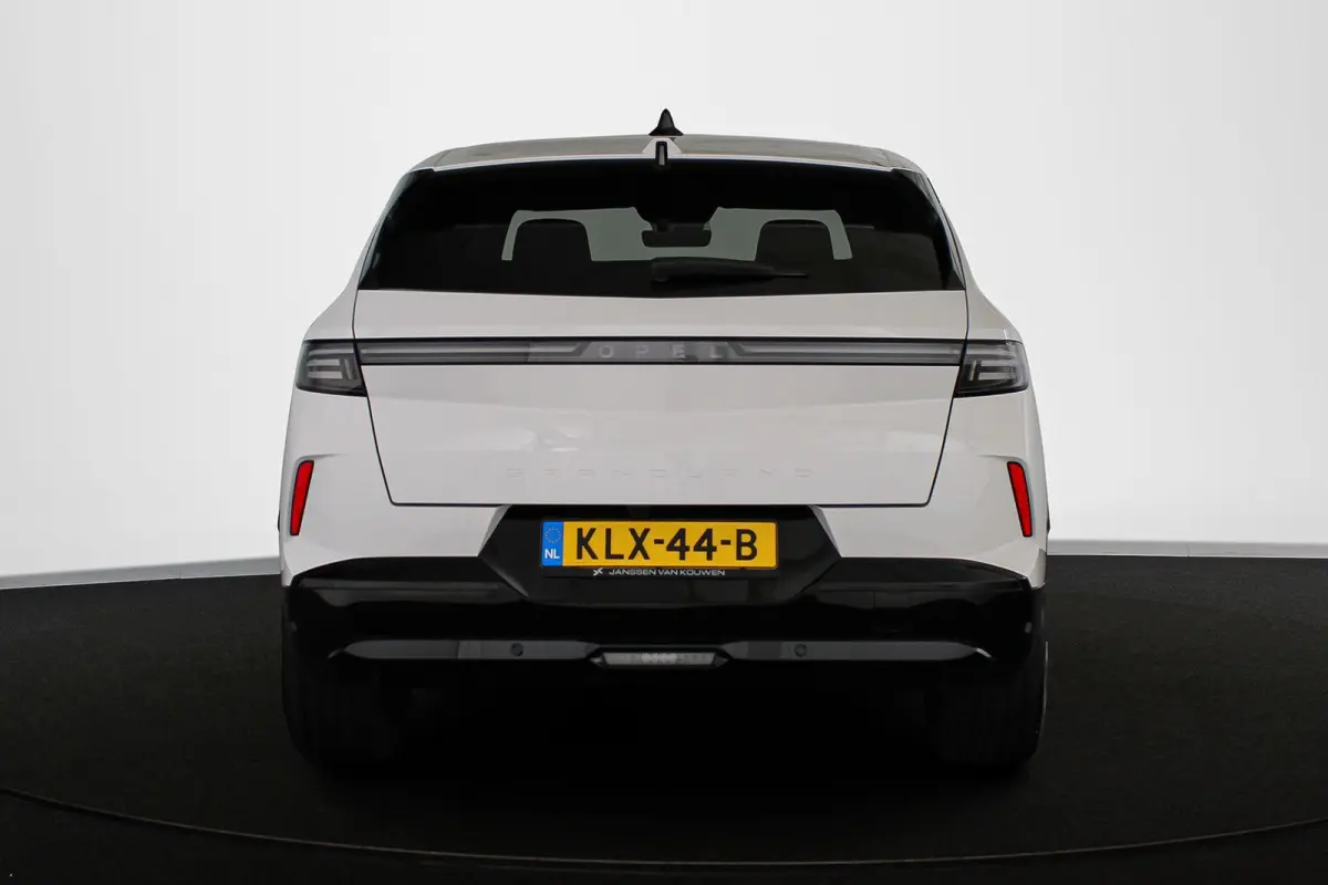 1.6 Turbo Plug-in-Hybrid Business Edition Pano Trekhaak Stoelverwarming 360 Camera