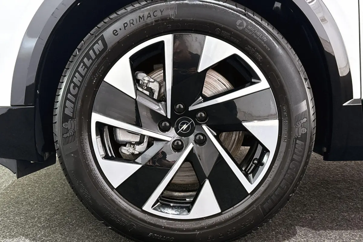 1.6 Turbo Plug-in-Hybrid Business Edition Pano Trekhaak Stoelverwarming 360 Camera