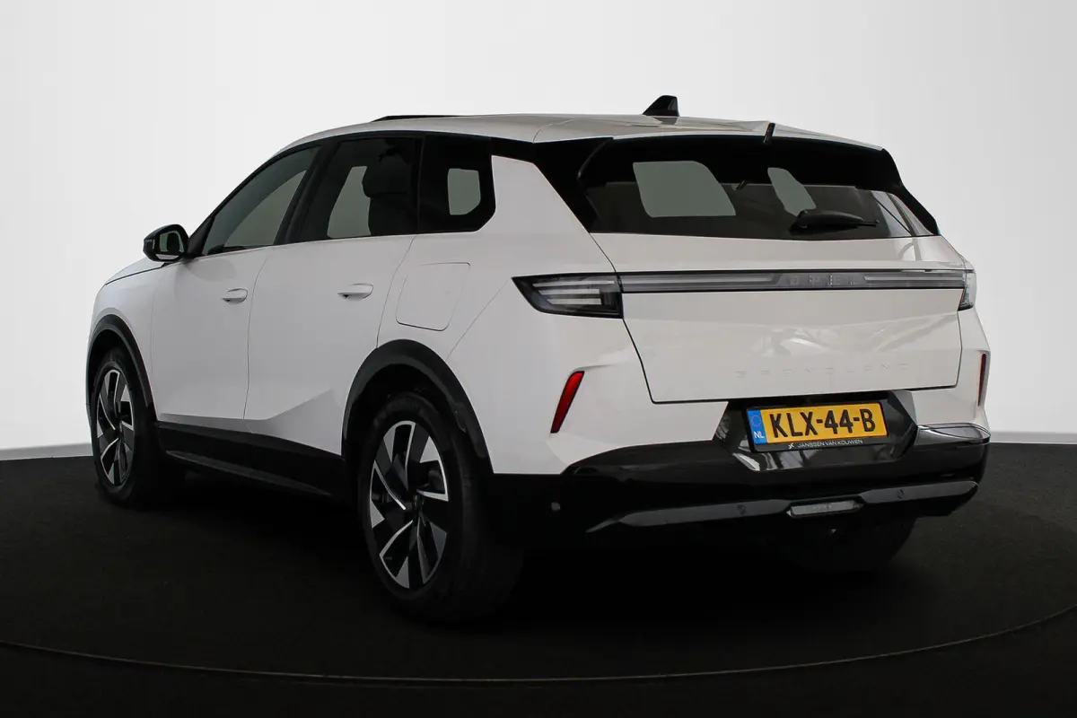 1.6 Turbo Plug-in-Hybrid Business Edition Pano Trekhaak Stoelverwarming 360 Camera