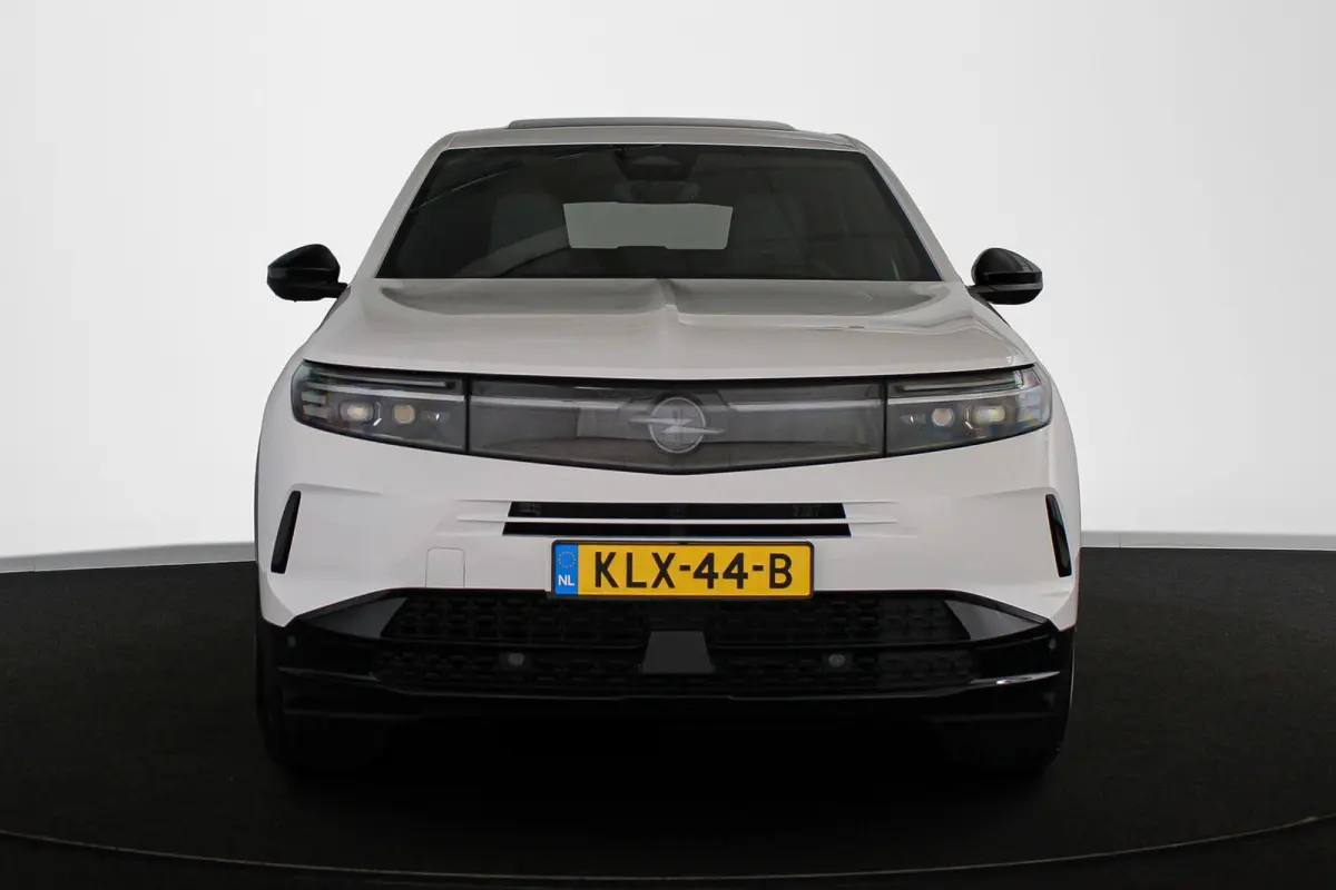 1.6 Turbo Plug-in-Hybrid Business Edition Pano Trekhaak Stoelverwarming 360 Camera