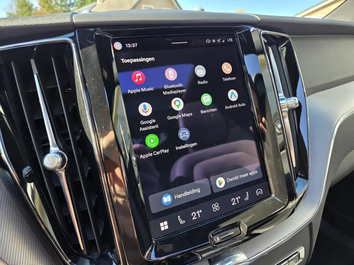 2.0 T6 Plug-in hybrid AWD R-Design PHEV Long Range | 360 - Panorama | Facelift