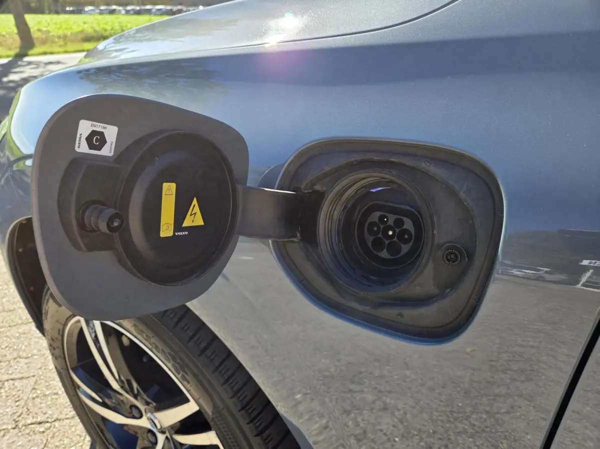2.0 T6 Plug-in hybrid AWD R-Design PHEV Long Range | 360 - Panorama | Facelift
