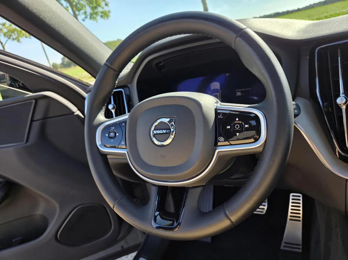 2.0 T6 Plug-in hybrid AWD R-Design PHEV Long Range | 360 - Panorama | Facelift