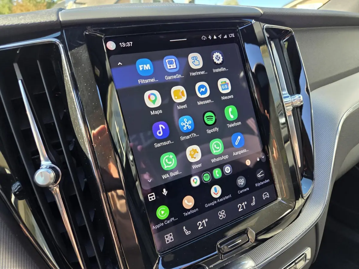 2.0 T6 Plug-in hybrid AWD R-Design PHEV Long Range | 360 - Panorama | Facelift