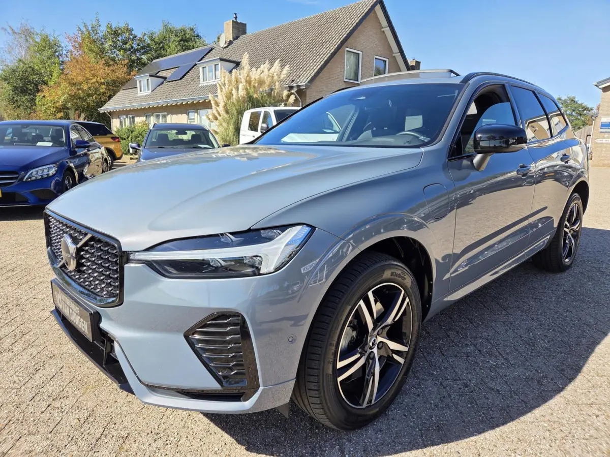 2.0 T6 Plug-in hybrid AWD R-Design PHEV Long Range | 360 - Panorama | Facelift