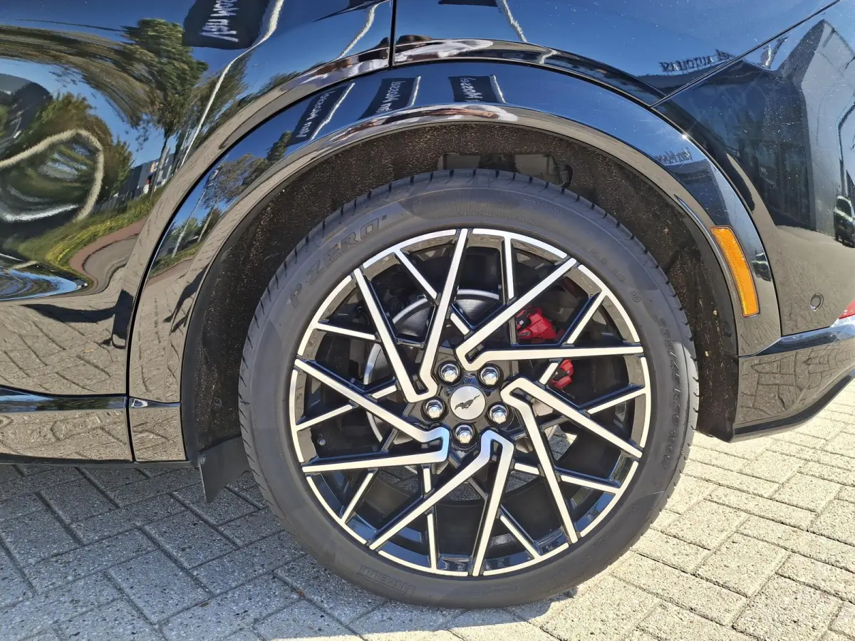 GT Extended AWD 98 kWh | 487pk! | Panodak Vast | Memory functie Bestuurderstoel | Afn. Trekhaak | B&O Audiosysteem |