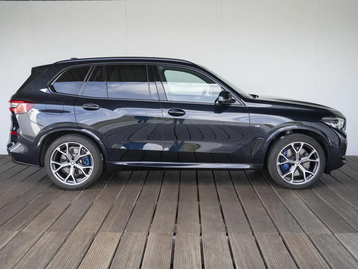 xDrive45e | M Sportpakket | Comfort Access | Panoramadak | Driving Assistant Plus | Harman Kardon | Head Up Display | 21 inch | Trekhaak
