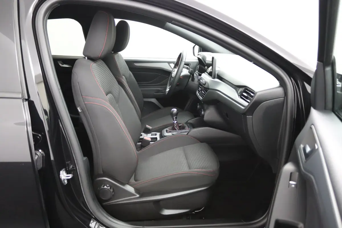 1.0 EcoBoost Hybrid ST Line | Achteruitrijcamera | Airco (automatisch) | Apple Carplay/Android Auto|telefoonintegratie premium