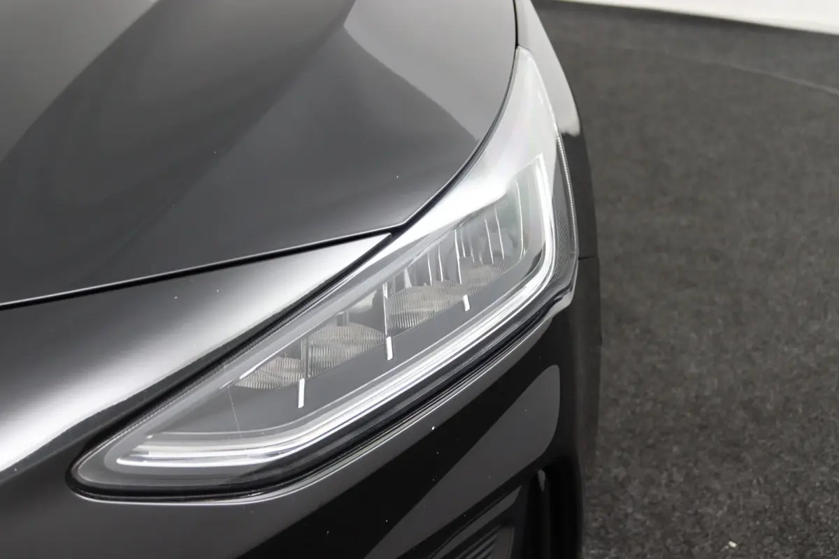 1.0 EcoBoost Hybrid ST Line | Achteruitrijcamera | Airco (automatisch) | Apple Carplay/Android Auto|telefoonintegratie premium