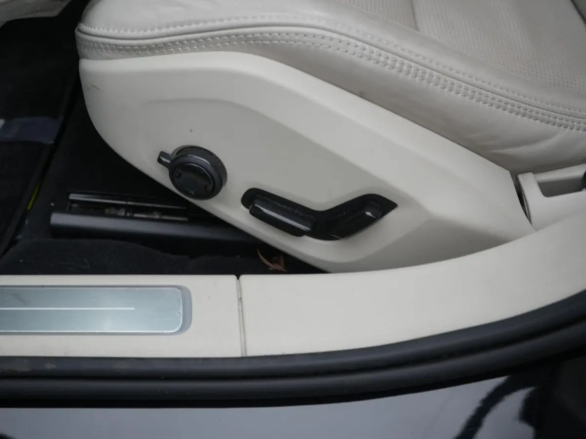 2.0 T8 AWD Inscription Exclusive BTW AUTO | PANORAMADAK | ADAPTIEVE CRUISE | HARMAN KARDON | 360 CAMERA | LEDER | NAVIGATIE | STOELVERWARMING | ELEKTRISCHE STOEL |  12 MAANDEN BOVAG GARANTIE