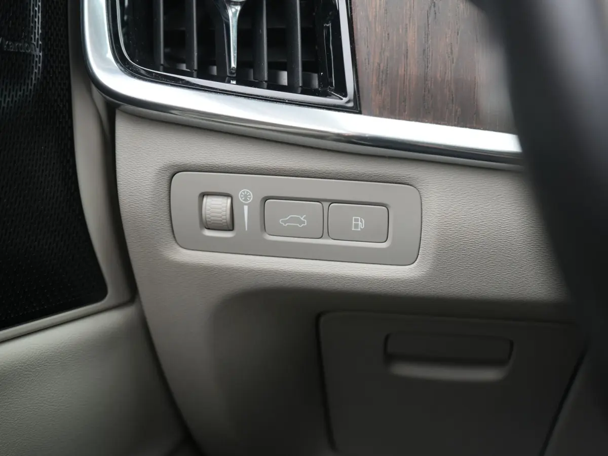 2.0 T8 AWD Inscription Exclusive BTW AUTO | PANORAMADAK | ADAPTIEVE CRUISE | HARMAN KARDON | 360 CAMERA | LEDER | NAVIGATIE | STOELVERWARMING | ELEKTRISCHE STOEL |  12 MAANDEN BOVAG GARANTIE
