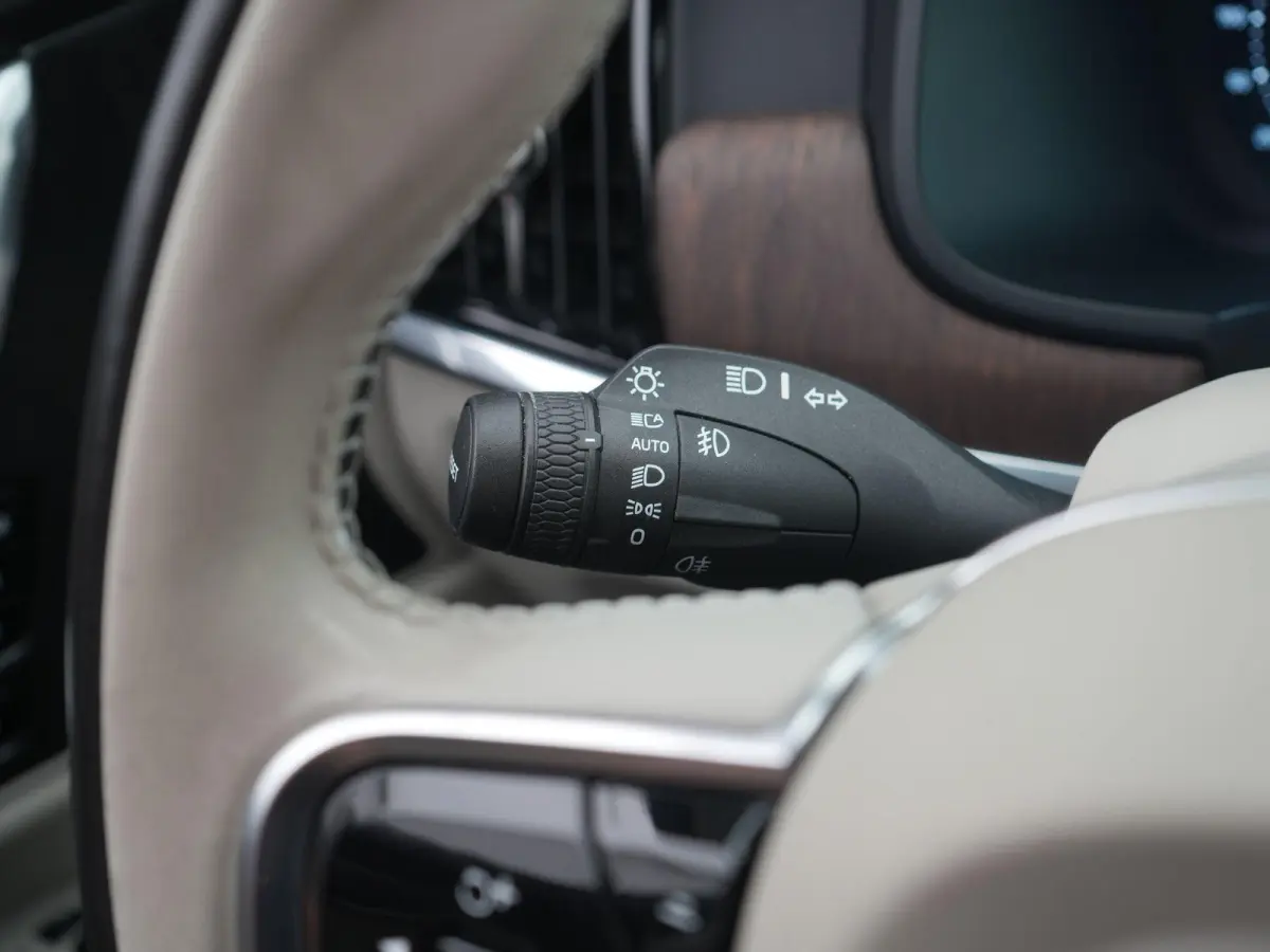 2.0 T8 AWD Inscription Exclusive BTW AUTO | PANORAMADAK | ADAPTIEVE CRUISE | HARMAN KARDON | 360 CAMERA | LEDER | NAVIGATIE | STOELVERWARMING | ELEKTRISCHE STOEL |  12 MAANDEN BOVAG GARANTIE
