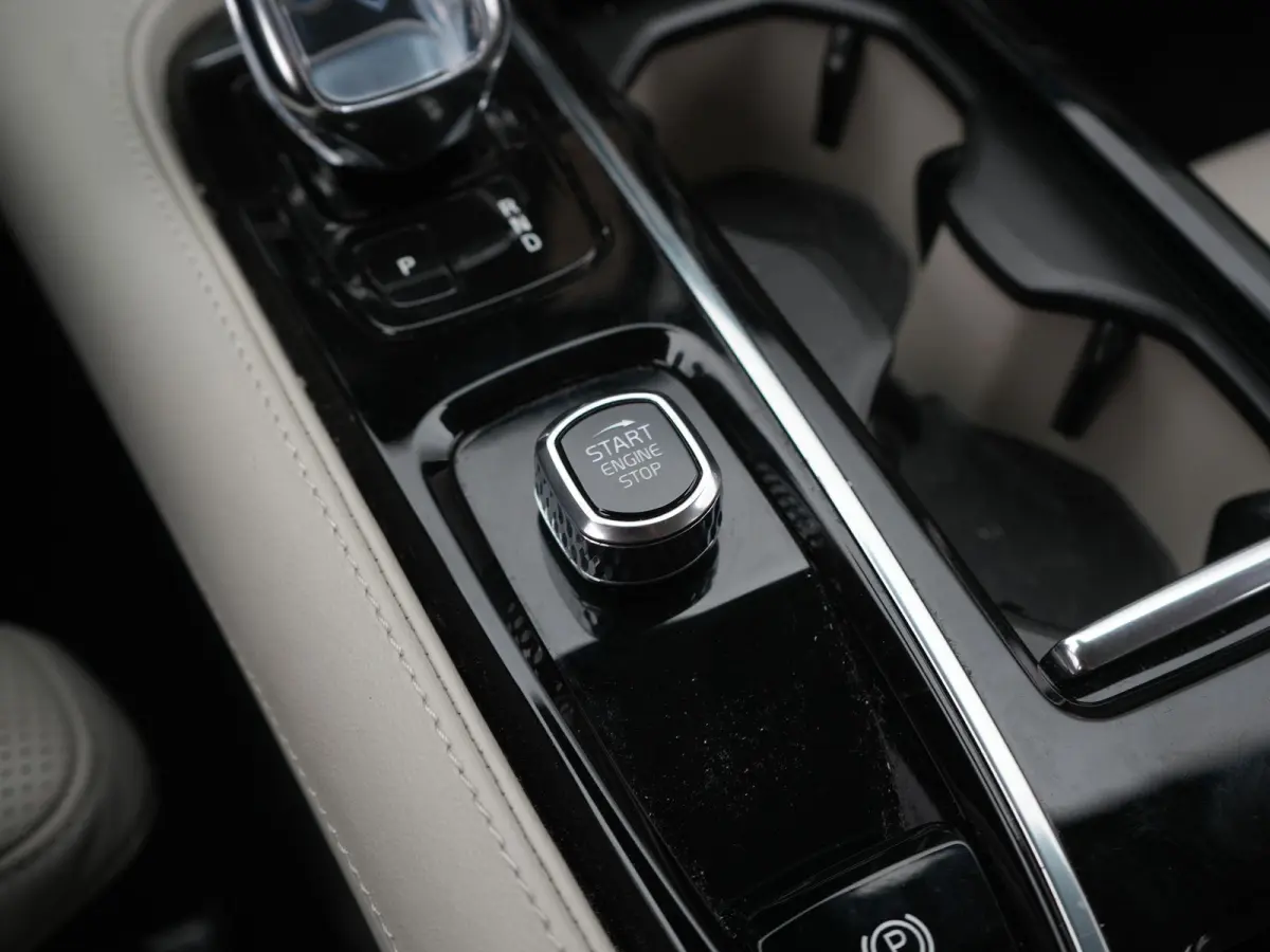 2.0 T8 AWD Inscription Exclusive BTW AUTO | PANORAMADAK | ADAPTIEVE CRUISE | HARMAN KARDON | 360 CAMERA | LEDER | NAVIGATIE | STOELVERWARMING | ELEKTRISCHE STOEL |  12 MAANDEN BOVAG GARANTIE