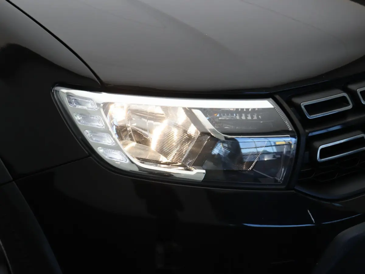 TCe 90pk Stepway | Trekhaak | Parkeersensoren Achter | Navigatie |