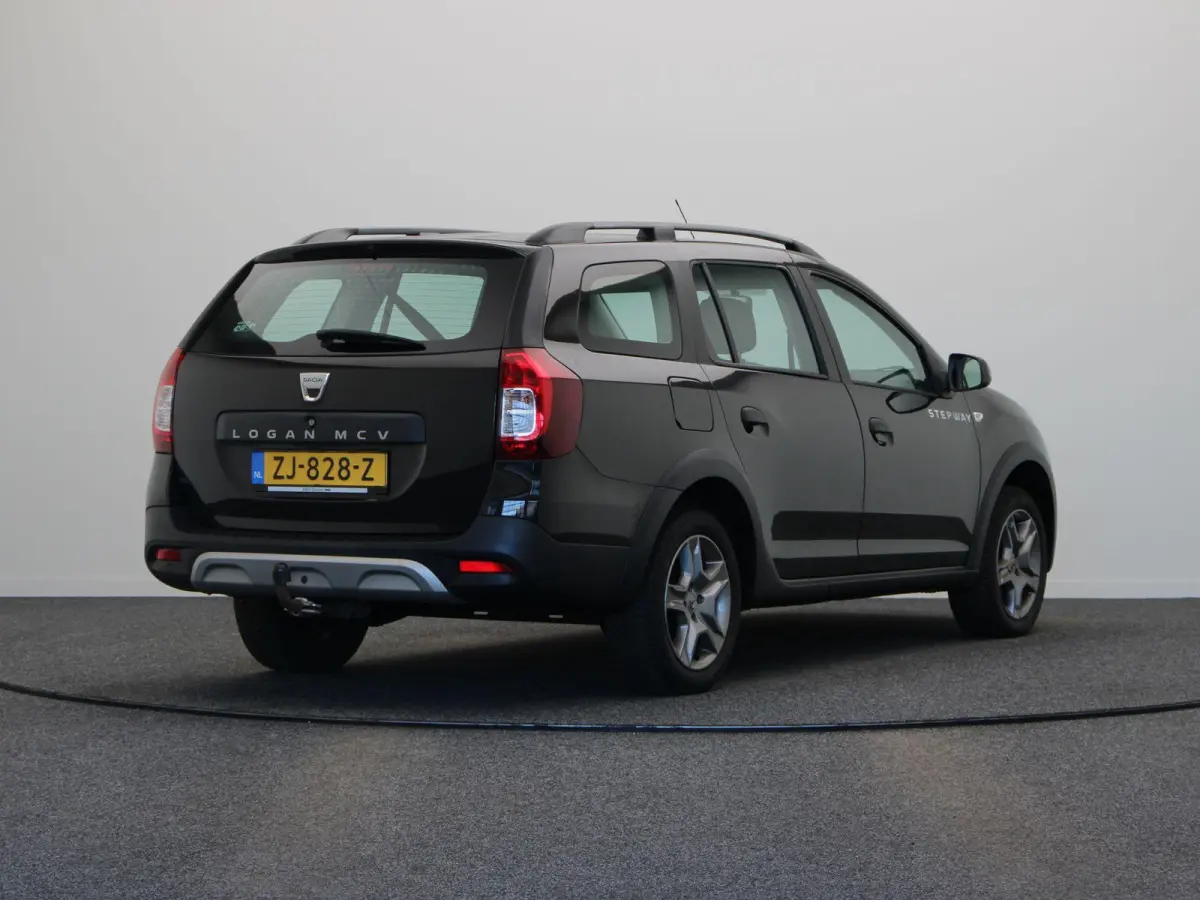 TCe 90pk Stepway | Trekhaak | Parkeersensoren Achter | Navigatie |
