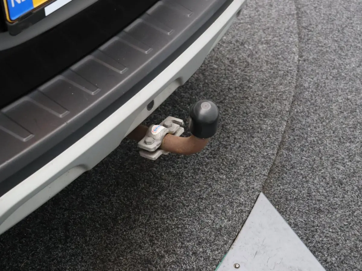 TCe 90pk Stepway | Trekhaak | Parkeersensoren Achter | Navigatie |