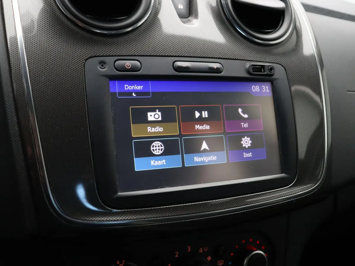 TCe 90pk Stepway | Trekhaak | Parkeersensoren Achter | Navigatie |