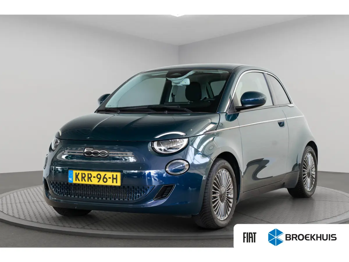 Icon 42 kWh | Camera | Stoelverwarming | Parkeersensoren | Apple Carplay & Android Auto | Climate Controle |
