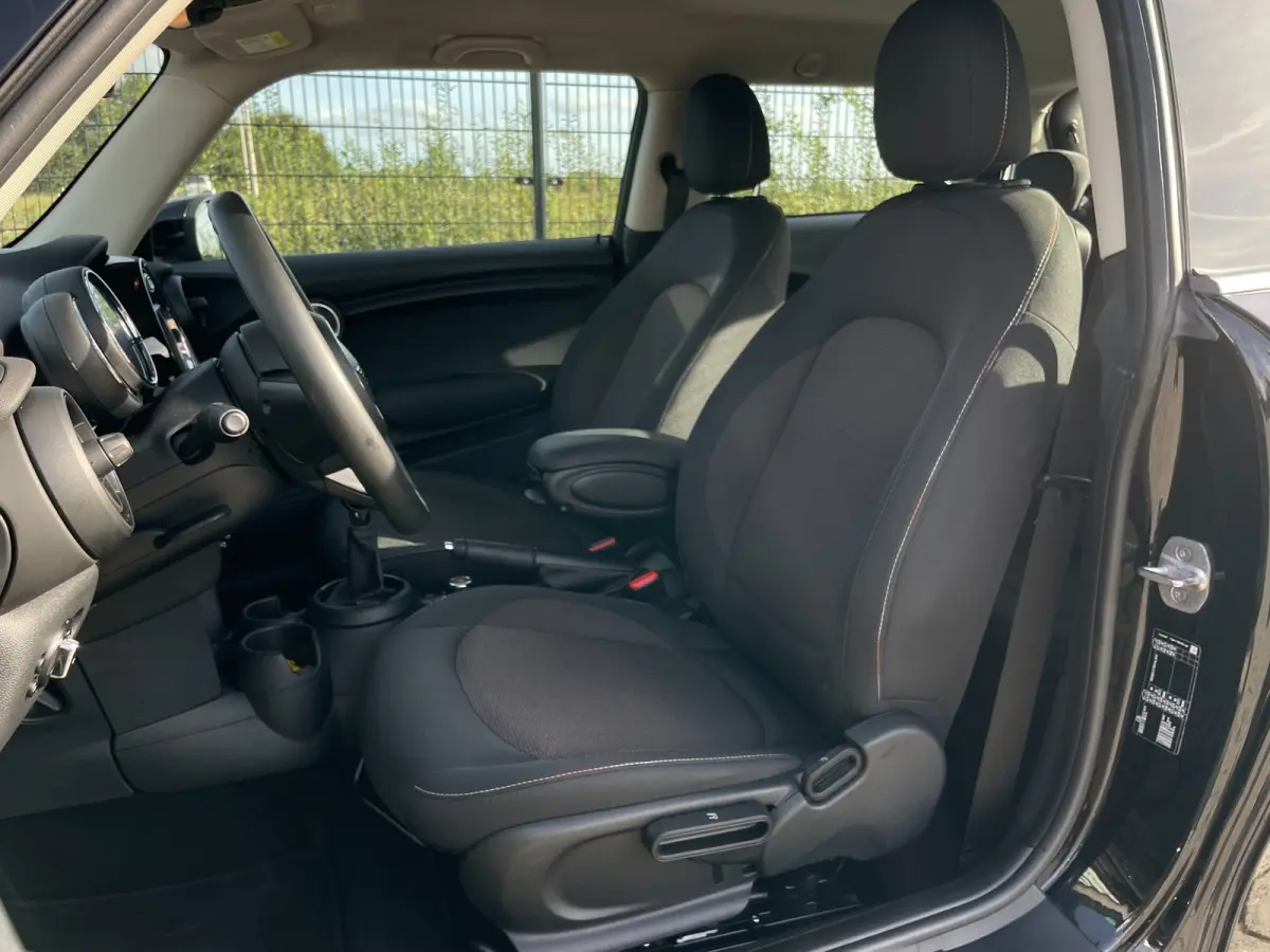 1.5 Cooper | NAVI | Bluetooth | Airco | Cruise Control |