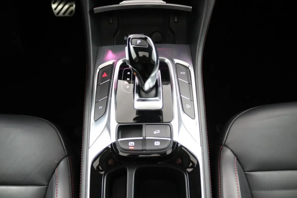 1.5 TGDI Luxury zwart, mooie wagen!