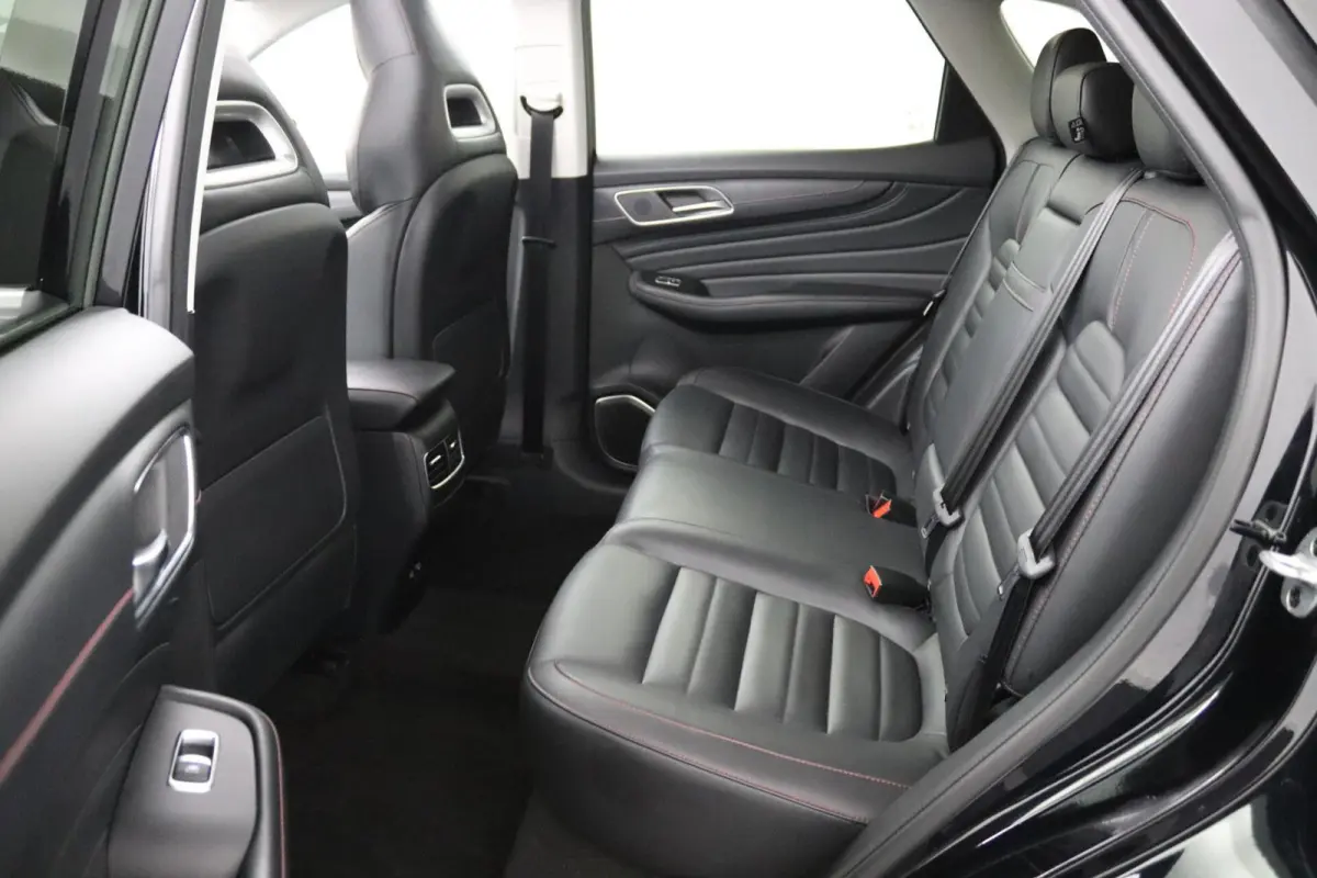 1.5 TGDI Luxury zwart, mooie wagen!