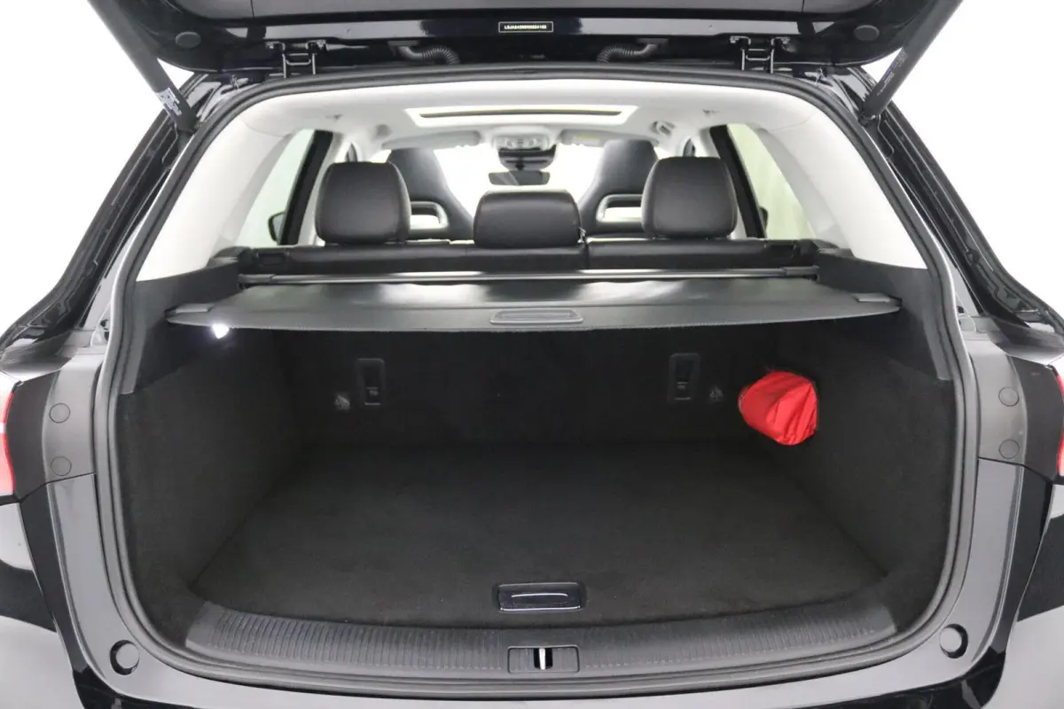 1.5 TGDI Luxury zwart, mooie wagen!
