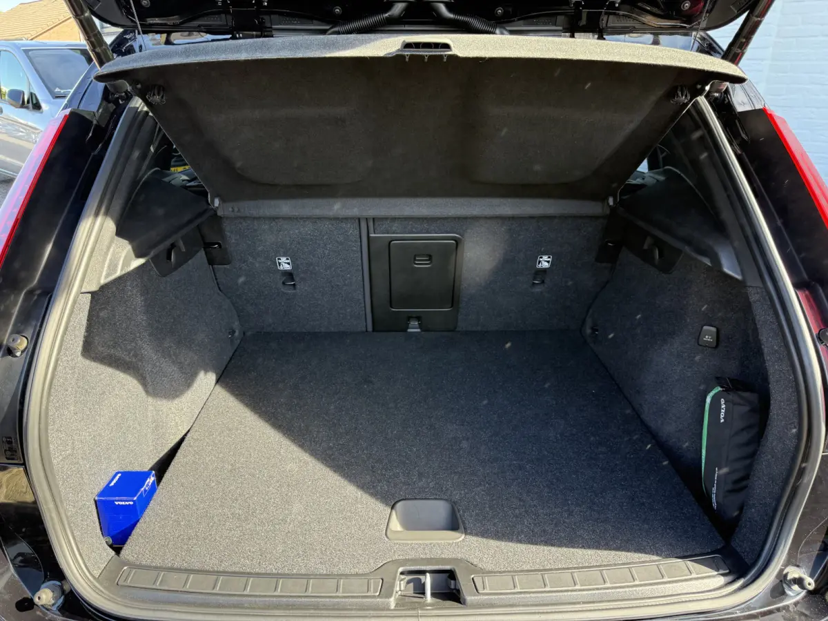 1.5 T4 Plug-in hybrid Ultimate Dark | Pano | Memory | H/K Audio | 19 inch