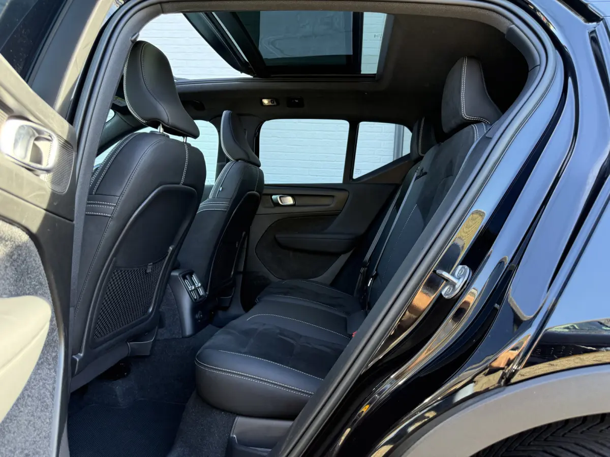 1.5 T4 Plug-in hybrid Ultimate Dark | Pano | Memory | H/K Audio | 19 inch