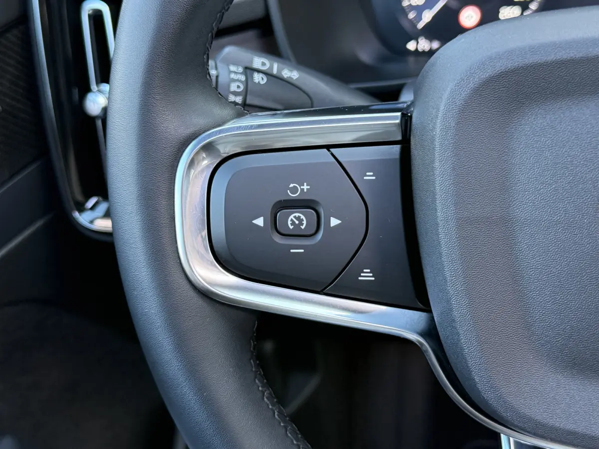 1.5 T4 Plug-in hybrid Ultimate Dark | Pano | Memory | H/K Audio | 19 inch