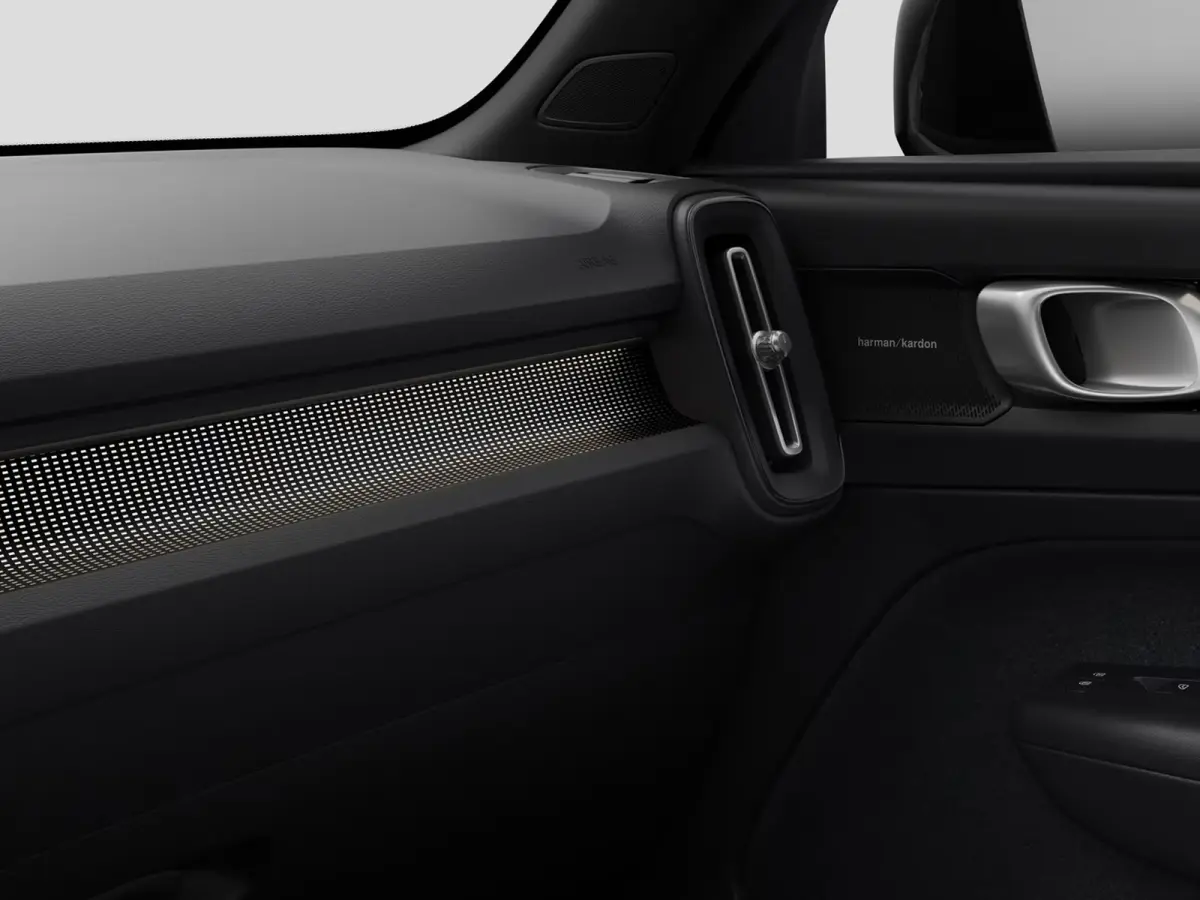 P5 Long Range Plus Europa Black ED. 82 kWh | Parkeercamera | Harman Kardon | Stoel- en stuurverwarming