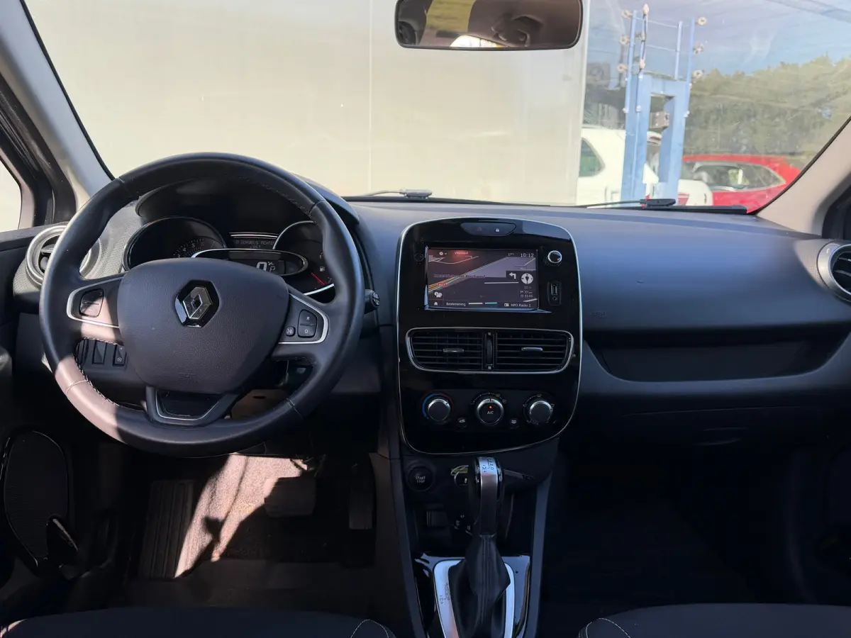 1.2 TCe Intens Automaat/Carplay/Navi/Airco